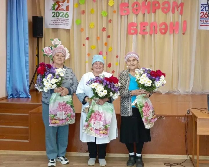 Бакырчы авылы клубында өлкән буын вәкилләре өчен бәйрәм концерты оештырылды