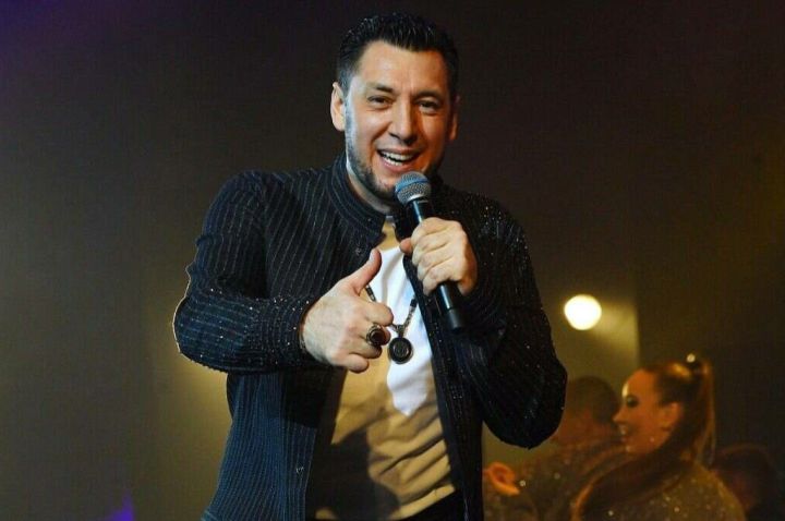 Фирдүс Тямаев аптырашта: «Нишләргә, җәмәгать, киңәш кирәк...»