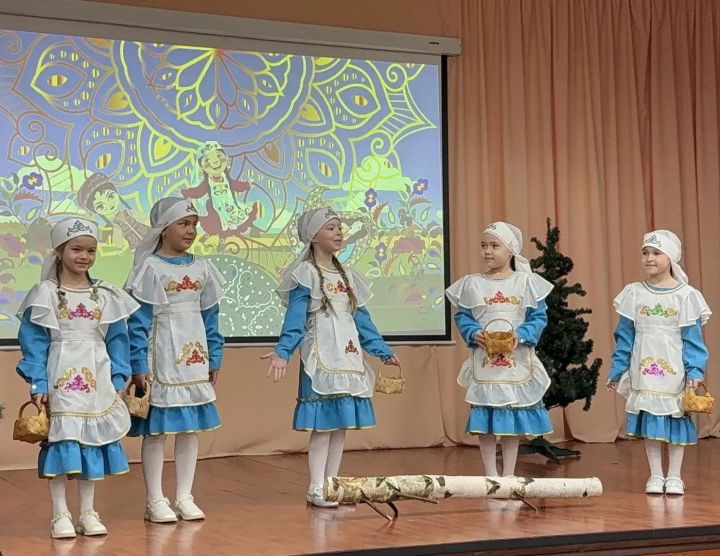 Яшел Үзәннең 10нчы гимназиясендә мәдәниятләрнең төбәкара фестивале уза
