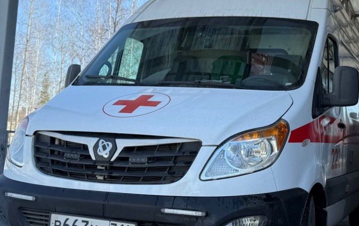 Татарстан онкологлары бер операция вакытында 66 яшьлек хатын-кызның ике зур шешен алган