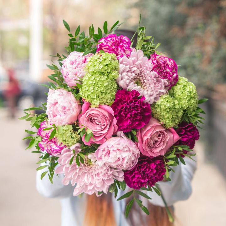 Әйшә авылында яшәүче Альберт Рузалит улы Минһаҗевның һәм Гөлшат Искәндәр кызы Минһаҗеваның 8 февральдә 50 яшьлек юбилей кичәләре