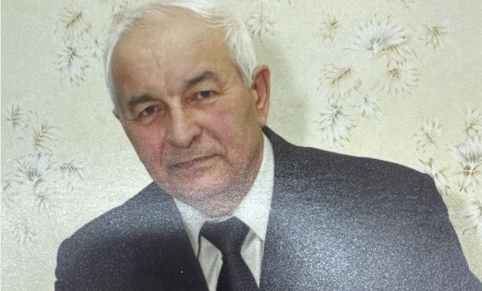 Олы Ачасыр урта мәктәбендә директор булып эшләгән Марс Малик улы Максумовның 80 яшьлек юбилее
