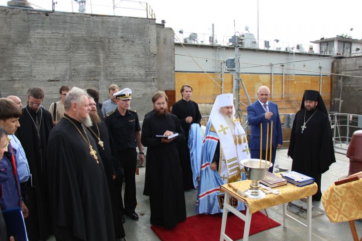 Завод халкы хәрби диңгезчеләр  традицияләрен хөрмәтли