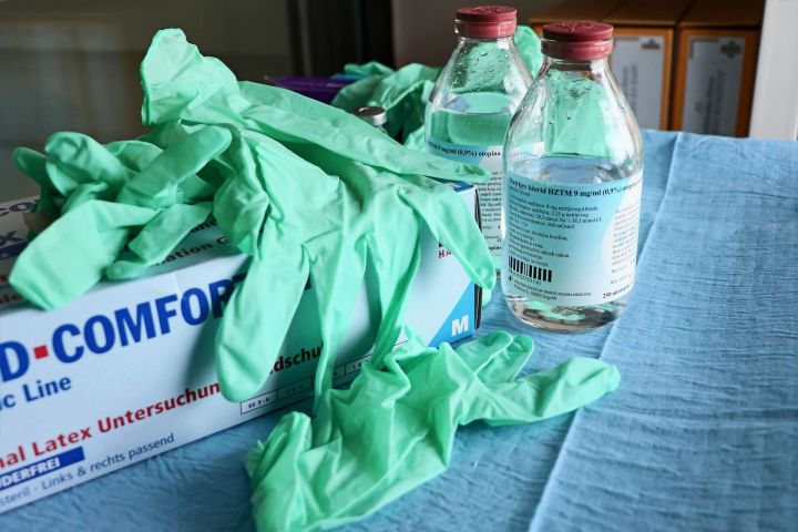 РФ сәламәтлек саклау министрлыгы 60 яшьтән өлкәнрәк гражданнарга коронавирустан вакцина сынап карарга рөхсәт итте