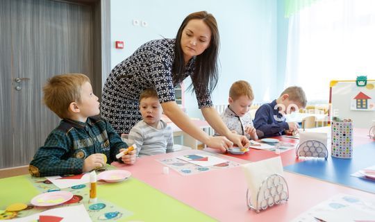 «Туклануның сыйфаты яхшы»: ни өчен Татарстанда балалар бакчасы өчен түләүне арттыралар һәм ташламалар кемгә тиеш