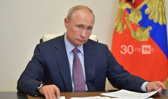 Путин Казанга «Хезмәт батырлыгы шәһәре» исемен бирәчәк