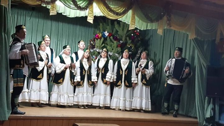 Ник, безнең авылда яшәүчеләргә концерт күрсәтергә кирәкмиме икән