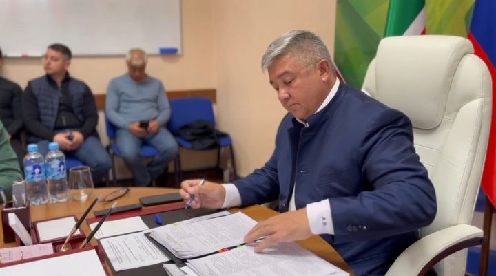 «Хезмәт» («Служение») Бөтенроссия марафонында Яшел Үзән мэры Михаил Афанасьев