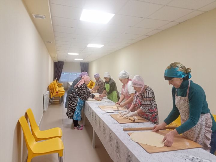 Олы Ачасыр авылында махсус хәрби хезмәттәгеләр өчен токмач кискәннәр
