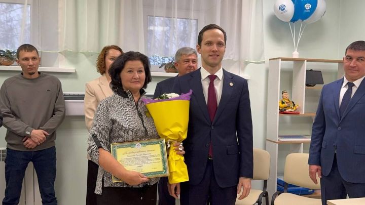 Мәхәббәт һәм ярдәм декадасы: Татарстанда үзенчәлекле балалар өчен компьютер сыйныфы ачылды