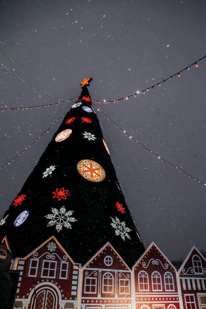 Иртәгә, 21 декабрьдә, «Авангард» стадионында төп Чыршы ачылачак