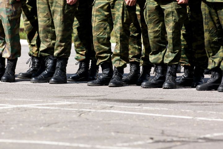 Армиягә чакырылачак егетләргә берьюлы ике повестка киләчәк