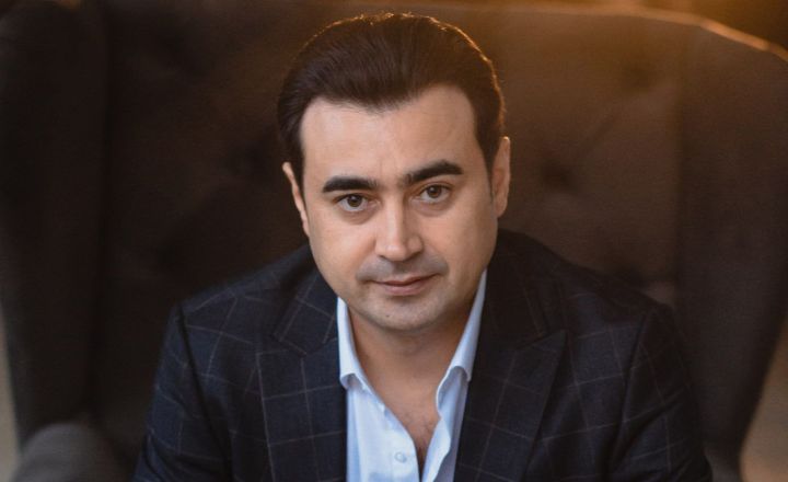Рөстәм Асаев: «Биш вакыт намазны калдырмаска тырышам»