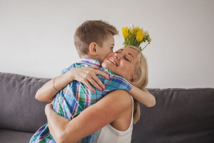 «Бала мине кысып кочаклап алды да, әллә ничә тапкыр «син әни, әни» дип әйтте» (редакциягә килгән хат)