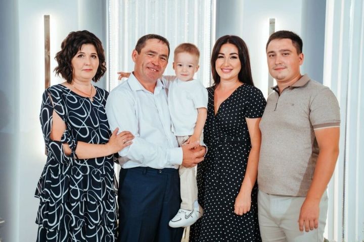 Диләрә Илалетдинова: «Кеше сүзе белән яшәмәдем һәм яшәмәячәкмен дә»