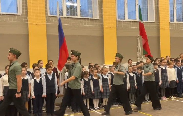5нче гимназиядә «Хезмәт батырлыгы шәһәре» статусын алган шәһәребез хакында балалар белән сөйләшүләр үтте