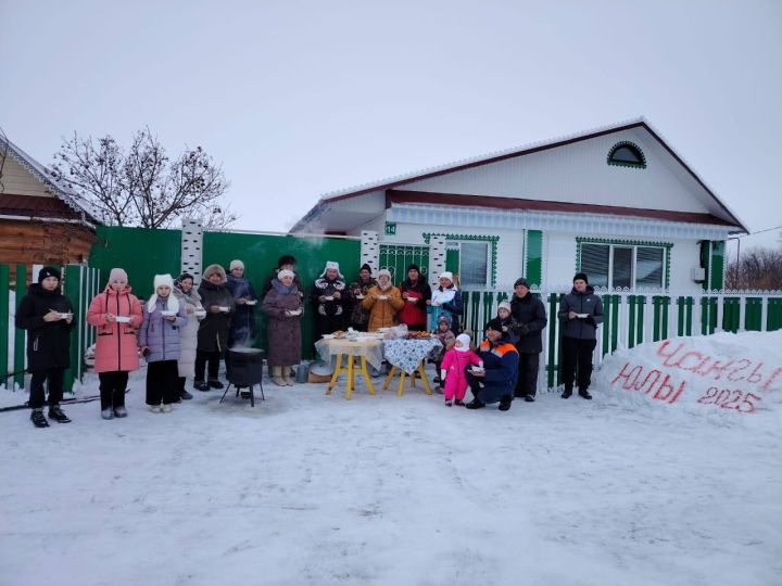 Бәчектә чаңгы шуу бәйрәмен якынлашып килүче Җиңүнең 80 еллыгы уңаеннан үзенчәлекле итеп үткәргәннәр