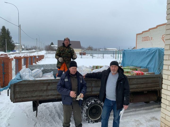 «Сугышчан туганлык»ның Яшел Үзән штабына гуманитар йөк җибәрделәр