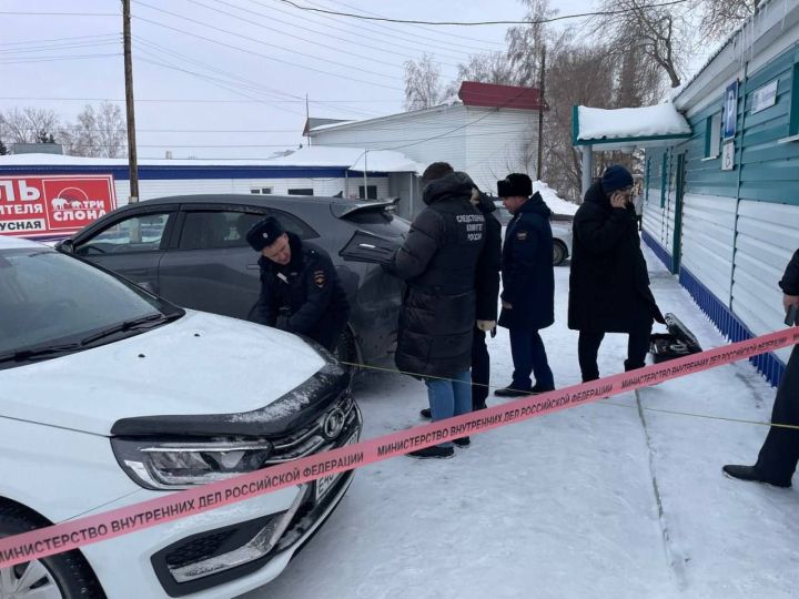 Район башлыгын кафедан чыкканда атып үтергәннәр