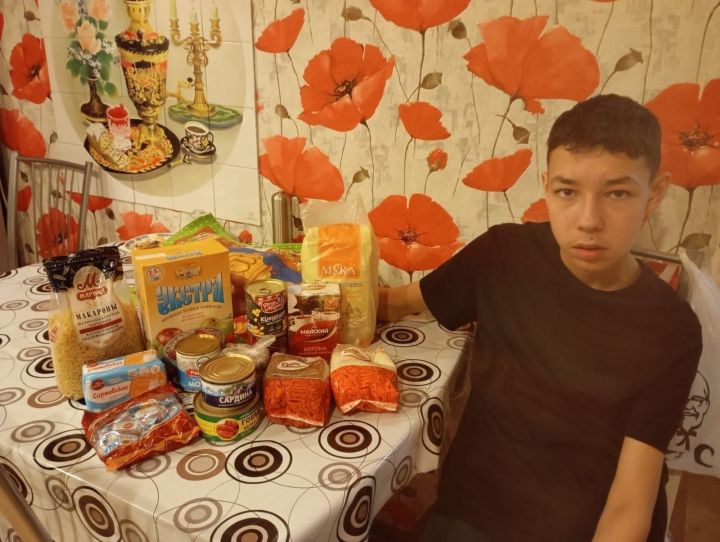 Яшел Үзәндә мохтаҗларга 500дән артык азык-төлек пакеты тапшырылды