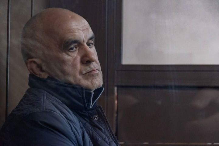 Энгель Фәттахов: «СИЗОда тоту шартлары минем сәламәтлегемне какшата»