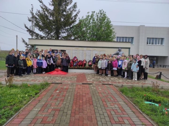 Бишнә, Рус-мари Ковалы авылларында Бөек Җиңүнең 80 еллыгына багышланган тантаналы митинг узды