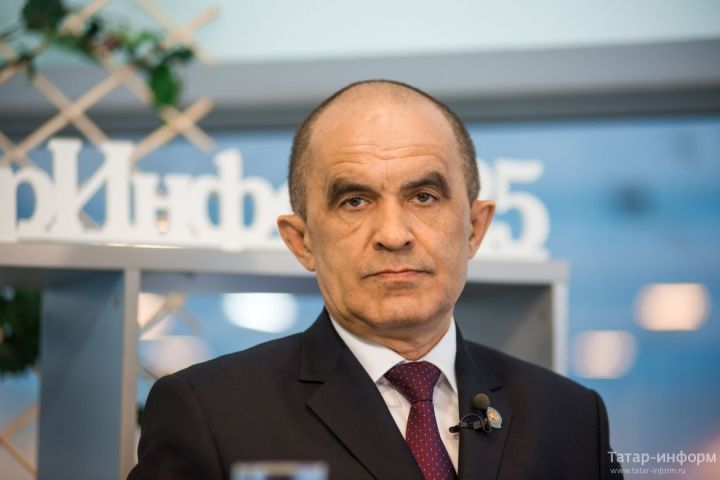 Энгель Фәттахов рәшәткә артында 10 ел түзәрме?