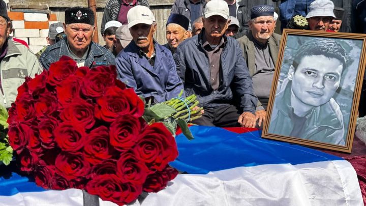 Бүген Олы Ачасырда матәм көне...