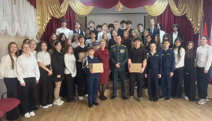 Яшел Үзәннең 14нче лицеенда Батырлык дәресе узды