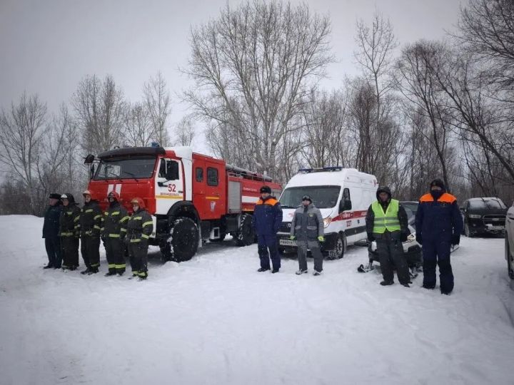 Яшел Үзәндә боз өстендәге юл-транспорт һәлакәте нәтиҗәләрен бетерү буенча укулар узды