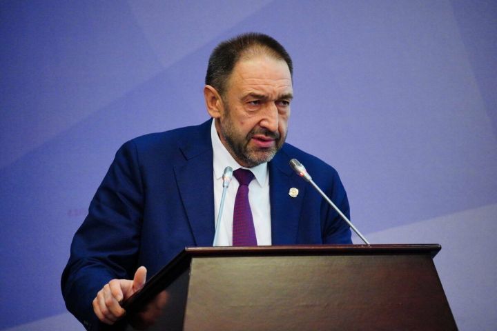 Татарстан Премьер-министры Алексей Песошин галимнәрне Россия фәне көне белән котлады