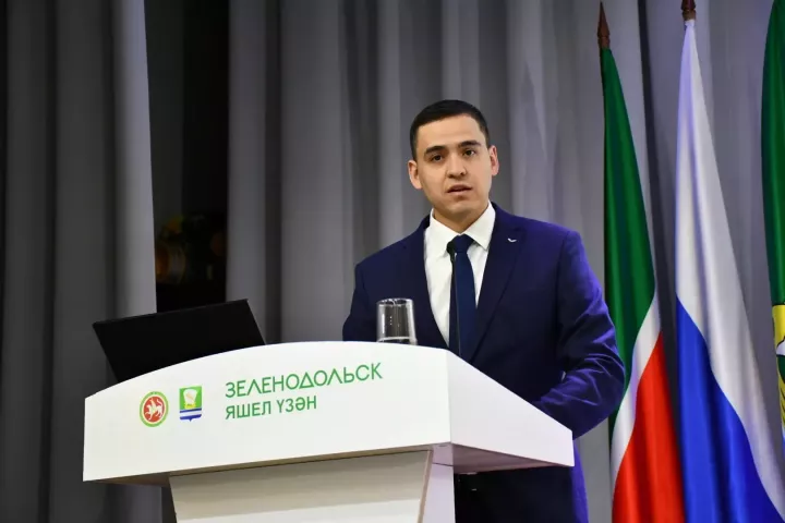 Бүген Яшел Үзән муниципаль районы Советының һәм Яшел Үзән шәһәре Советының бишенче чакырылыш сессиясе уза