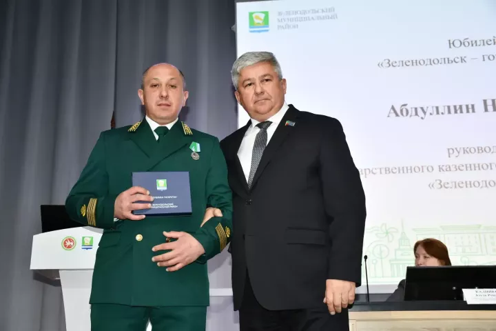 Бүген Яшел Үзән муниципаль районы Советының һәм Яшел Үзән шәһәре Советының бишенче чакырылыш сессиясе уза