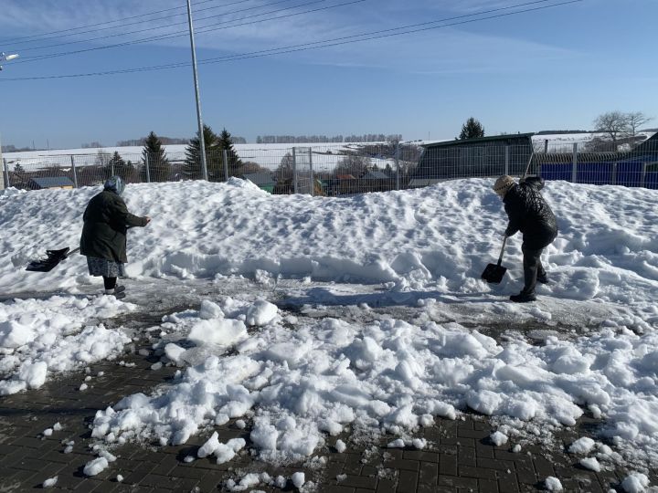 Олы Ачасыр мәдәният йорты территориясендә чәршәмбе өмәсе узды