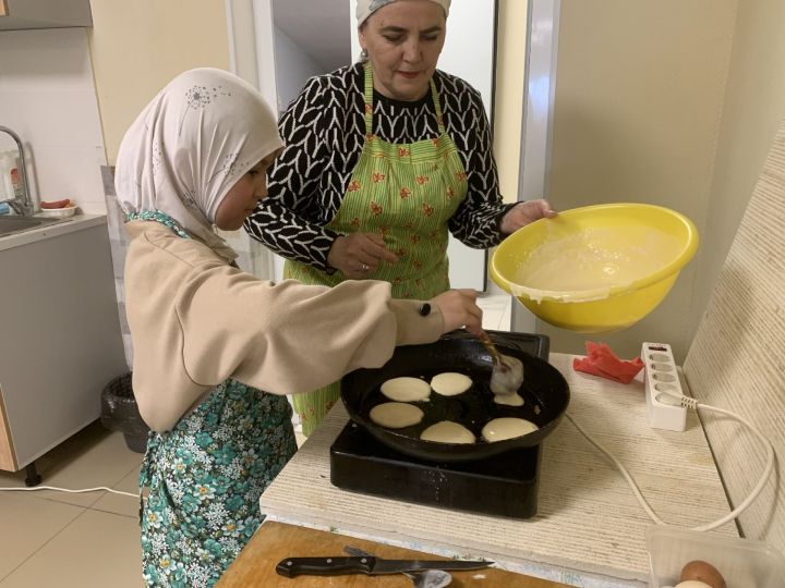 Олы Ачасыр мәдәният йортында мәктәп каникуллары кысаларында коймак пешерү мастер-классы үтте