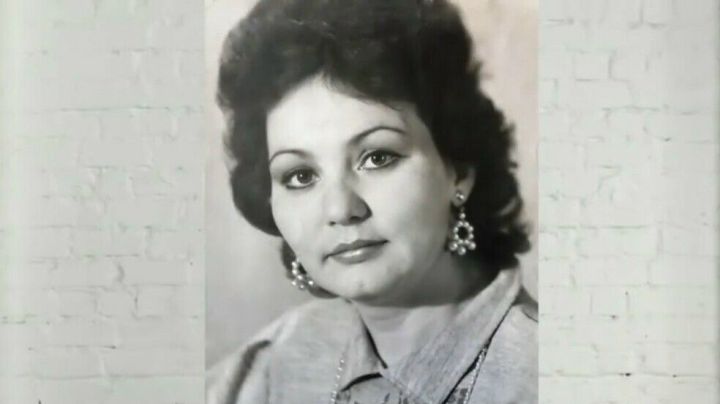 Хәния Фәрхи: «Алты ел ялгыз хатын, ялгыз ана булып яшәдем»