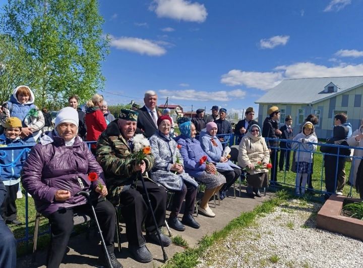 Мулла Иле авылында Бөек Җиңүнең 81 еллыгына митинг һәм концерт узды