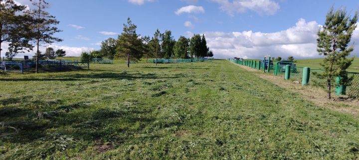 Урысбага авылы зираты тәртипкә китерелде