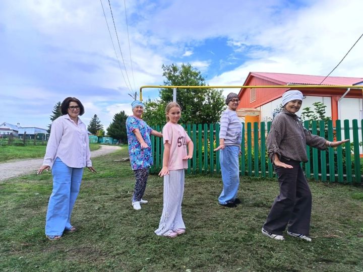 Күгәй авылында сызыклы бию дәресләре дәвам итә