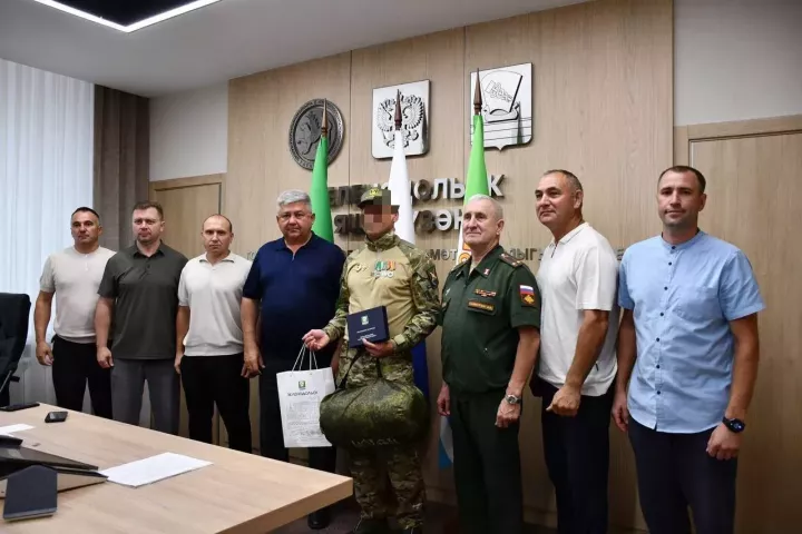 Михаил Афанасьев МХОда катнашучы «Хәмит» позывнойлы якташыбыз белән очрашты