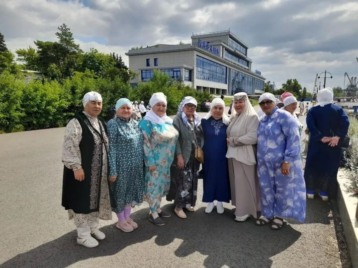 Мулла Иленең бер төркем актив волонтерлары круиздан кайтты