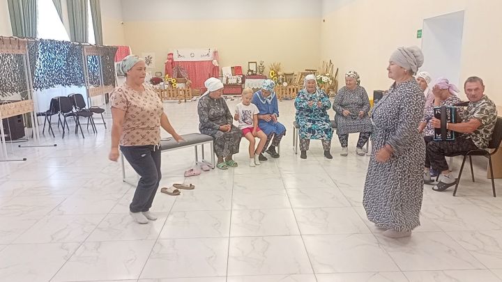 Олы Ачасыр авылында «Көйне бел» дигән мәдәни чара узды