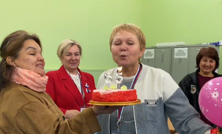 Яшел Үзән районында 1541нче УИК әгъзасын юбилее белән котладылар