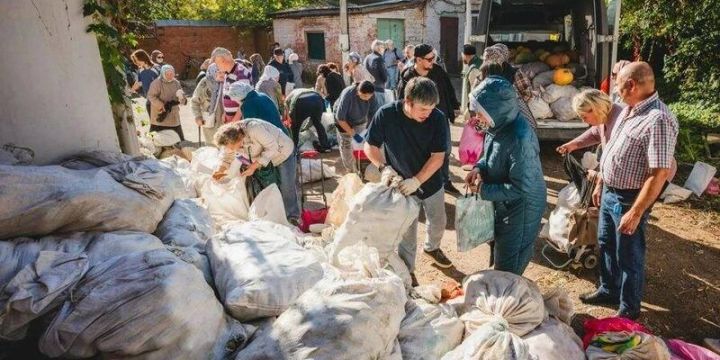 «Зәкят» хәйрия фонды мохтаҗларга чираттагы гошер-сәдака партиясен тапшырды