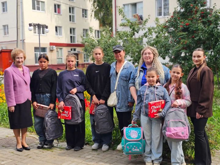 Балаларны яңа уку елына әзерләргә ярдәм иттеләр
